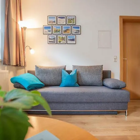 Stern * ניוסטיפט אים סטובאיטל